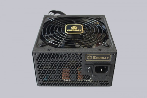 enermax_revolution_xt_ii_750w_4