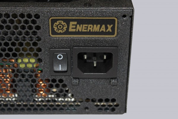 enermax_revolution_xt_ii_750w_5