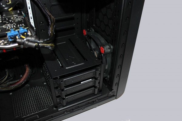 ibuypower_paladin_z860_gaming_pc_7