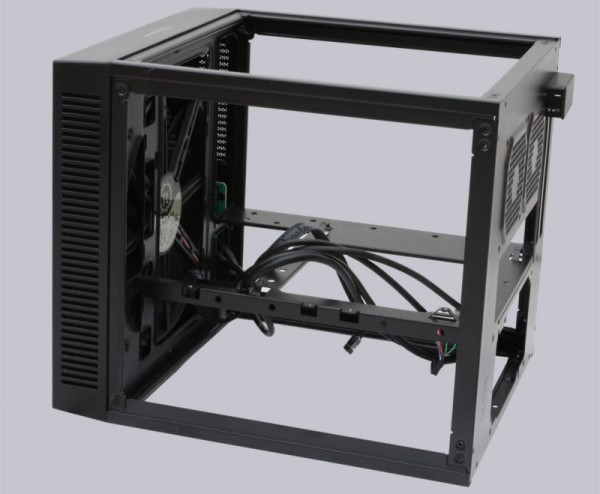 thermaltake_suppressor_f1_10