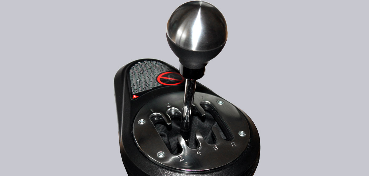 ② THRUSTMASTER shifter TH8A — Consoles de jeu